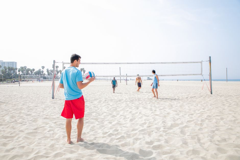 世界杯情报：南非两名中场悍将本场因红牌停赛